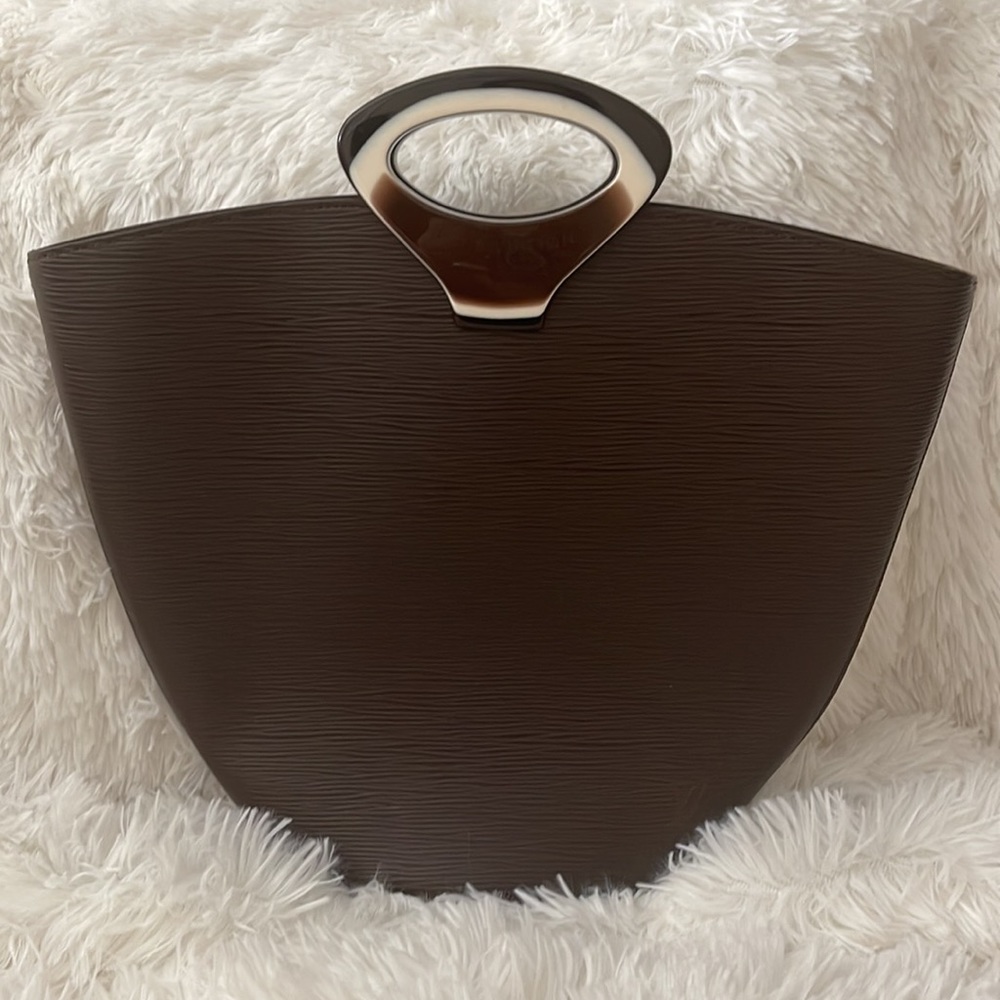 ❗️SOLD❗️Louis Vuitton
Noctambule Handbag Epi Leather